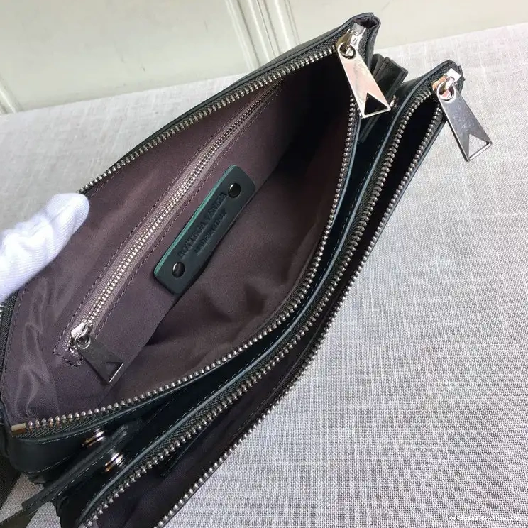 Official Brother Sam Veneta Bag 2108SF0239 Bottega 0606